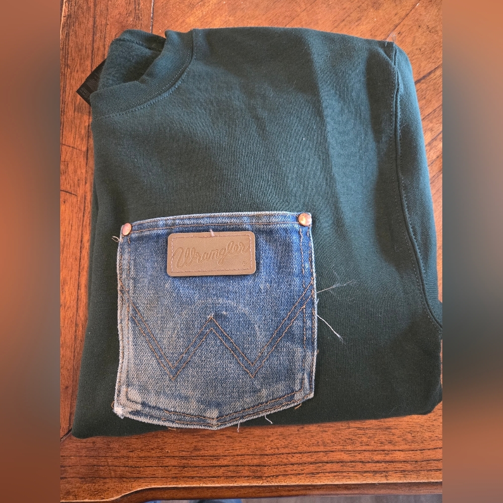 Crewneck with Wrangler Denim Accent